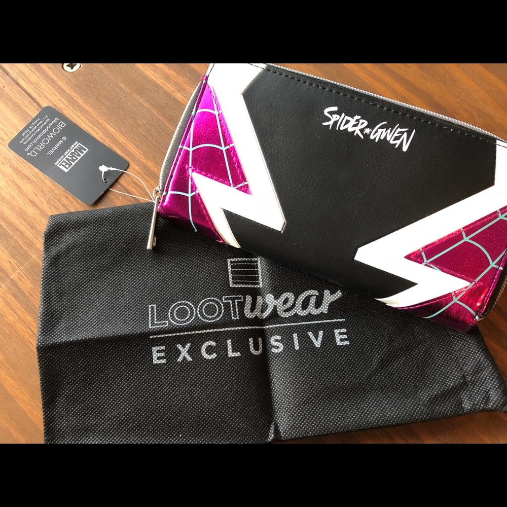 Spider Gwen Marvel Clutch Wallet EXCLUSIVE NWT